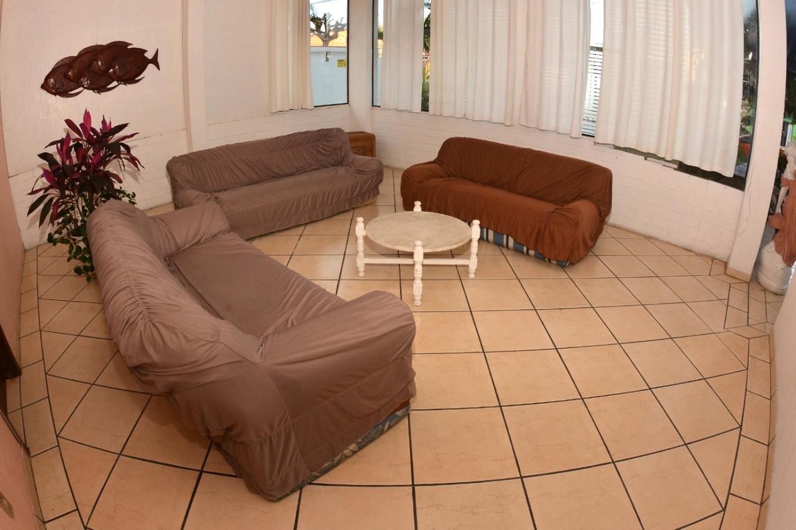 Aparthotel Hs & Baleia Franca