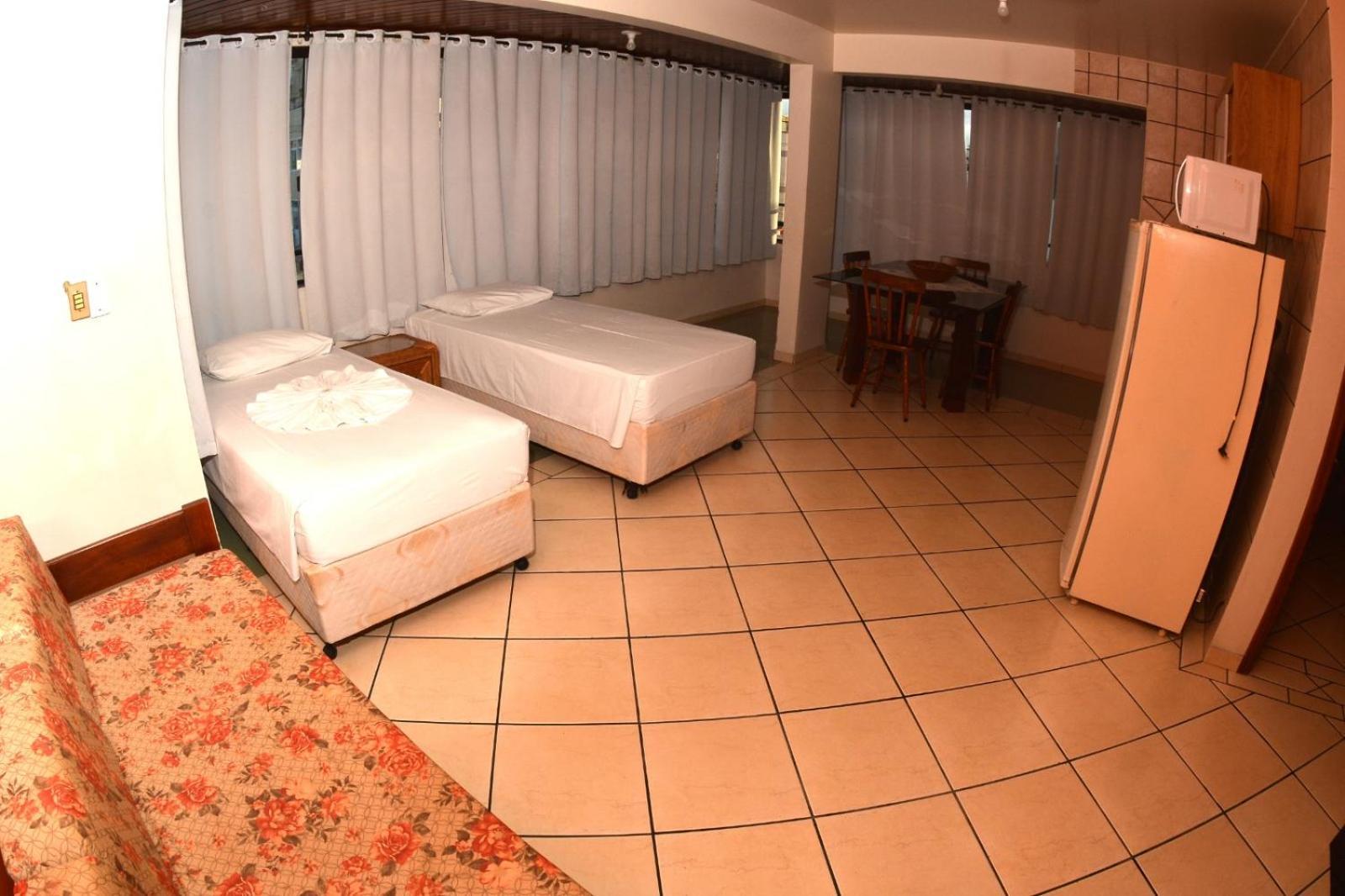 Aparthotel Hs & Baleia Franca